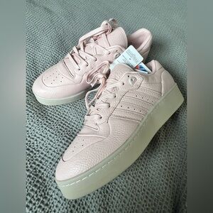 Adidas Rivalry Lux Low Men’s Leather Shoes Sandy Pink Size 12
